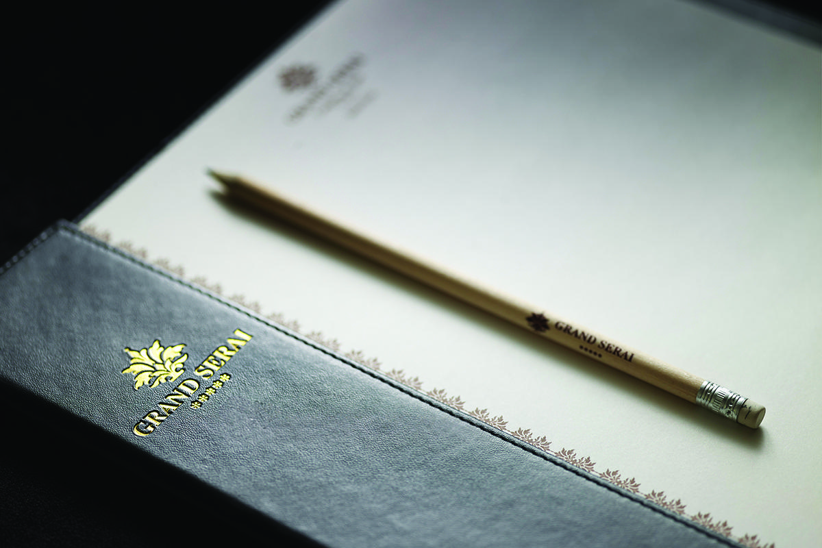 Grand Serai Congress And Spa Janina Zewnętrze zdjęcie A pencil