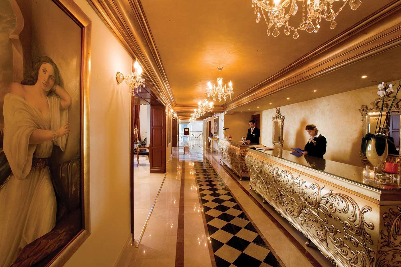 Grand Serai Congress And Spa Janina Zewnętrze zdjęcie The lobby of the Taj Bengal