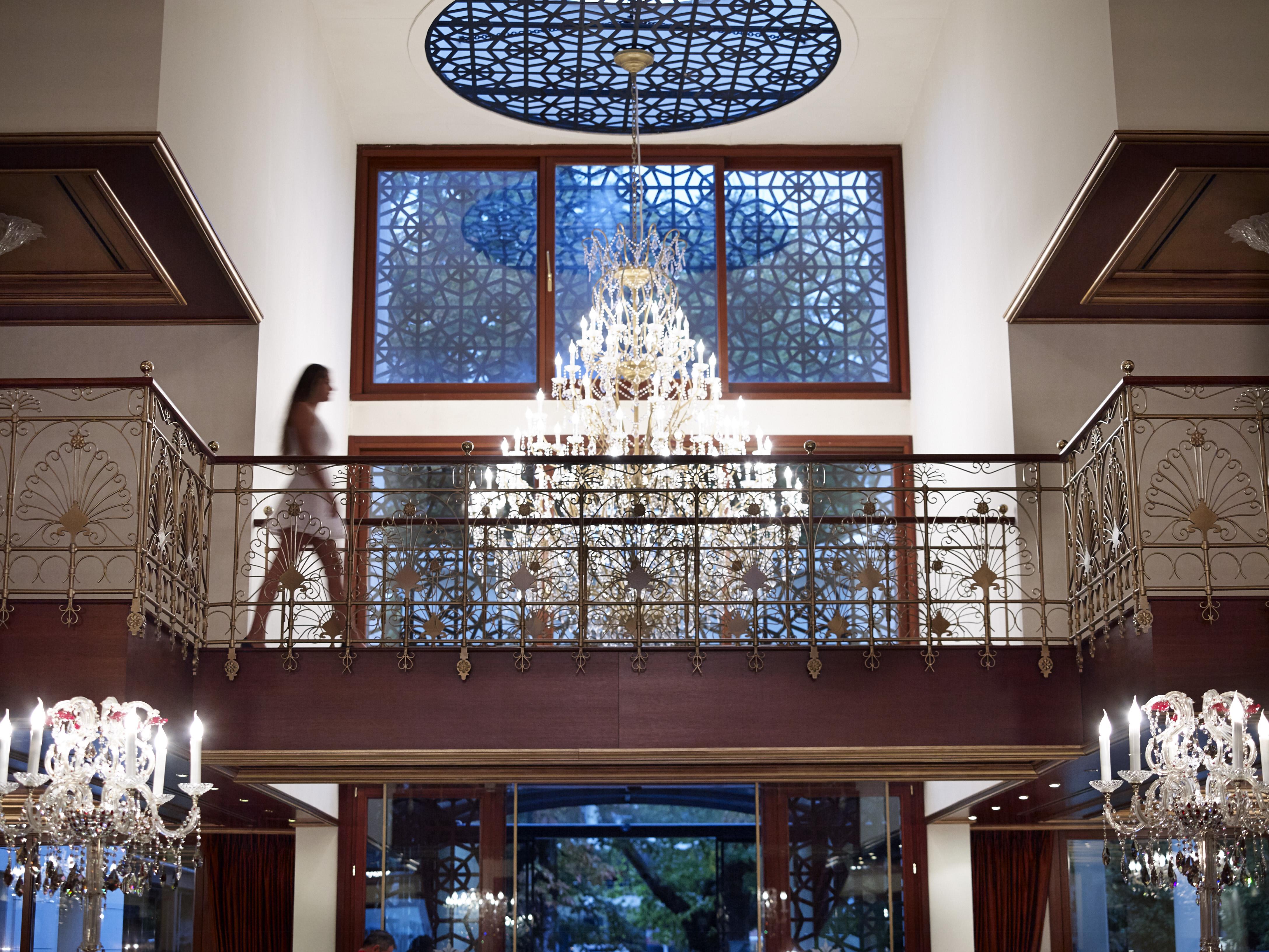 Grand Serai Congress And Spa Janina Zewnętrze zdjęcie The lobby of the Taj Bengal