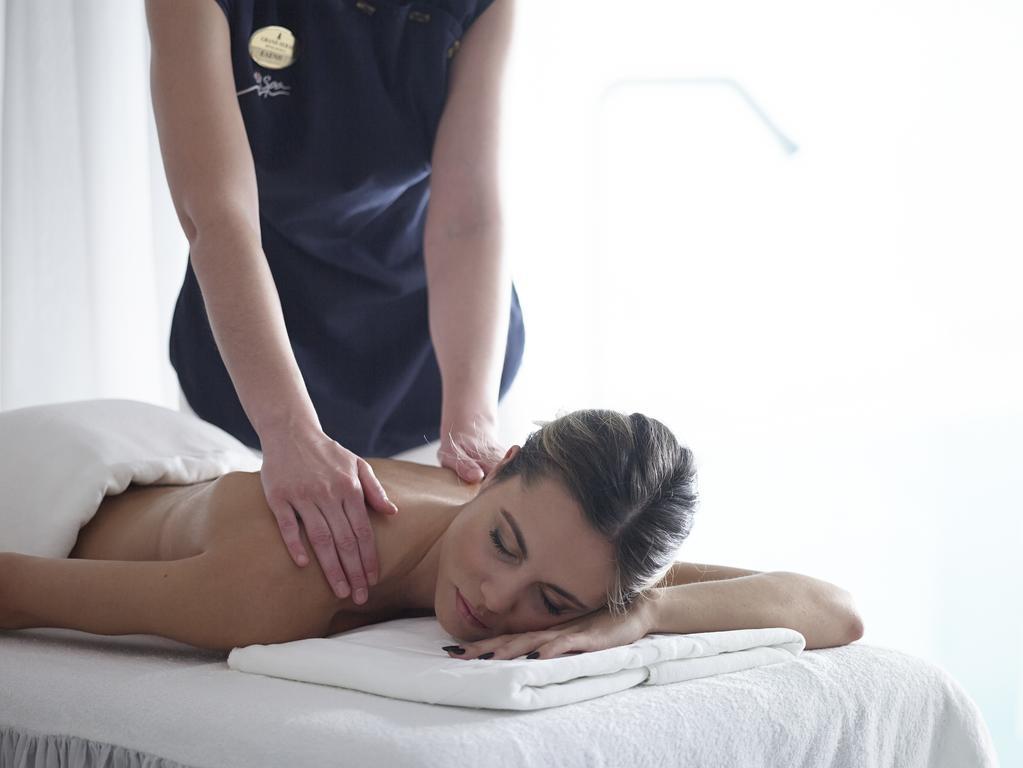 Grand Serai Congress And Spa Janina Zewnętrze zdjęcie Massage